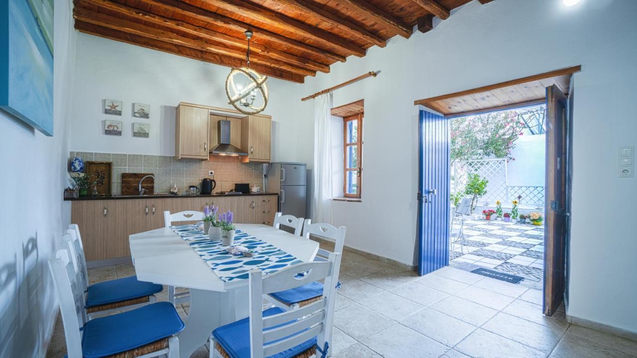 Villa Niki Lutró Exterior foto
