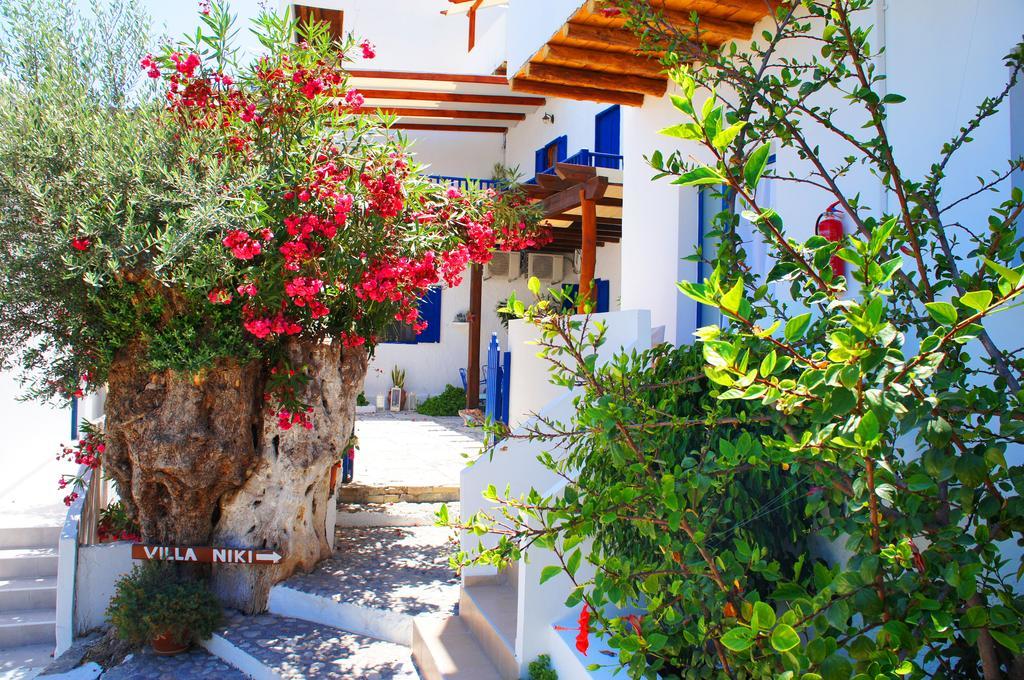 Villa Niki Lutró Exterior foto